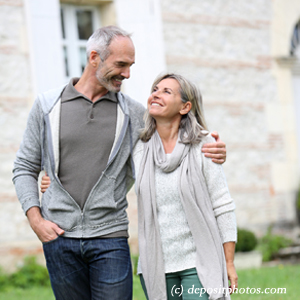 picture of Toronto happy couple with relief of failed back surgical syndrome back pain